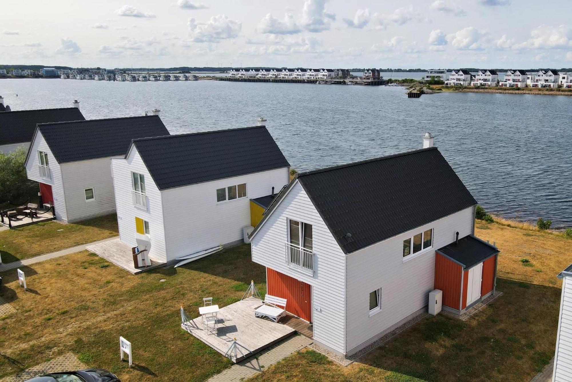 Ferienhaus Lieblingsplatz By Seeblick Ferien Oro, Direkte Wasserlage,Sauna,Kamin ออลเพนิทซ์ ภายนอก รูปภาพ