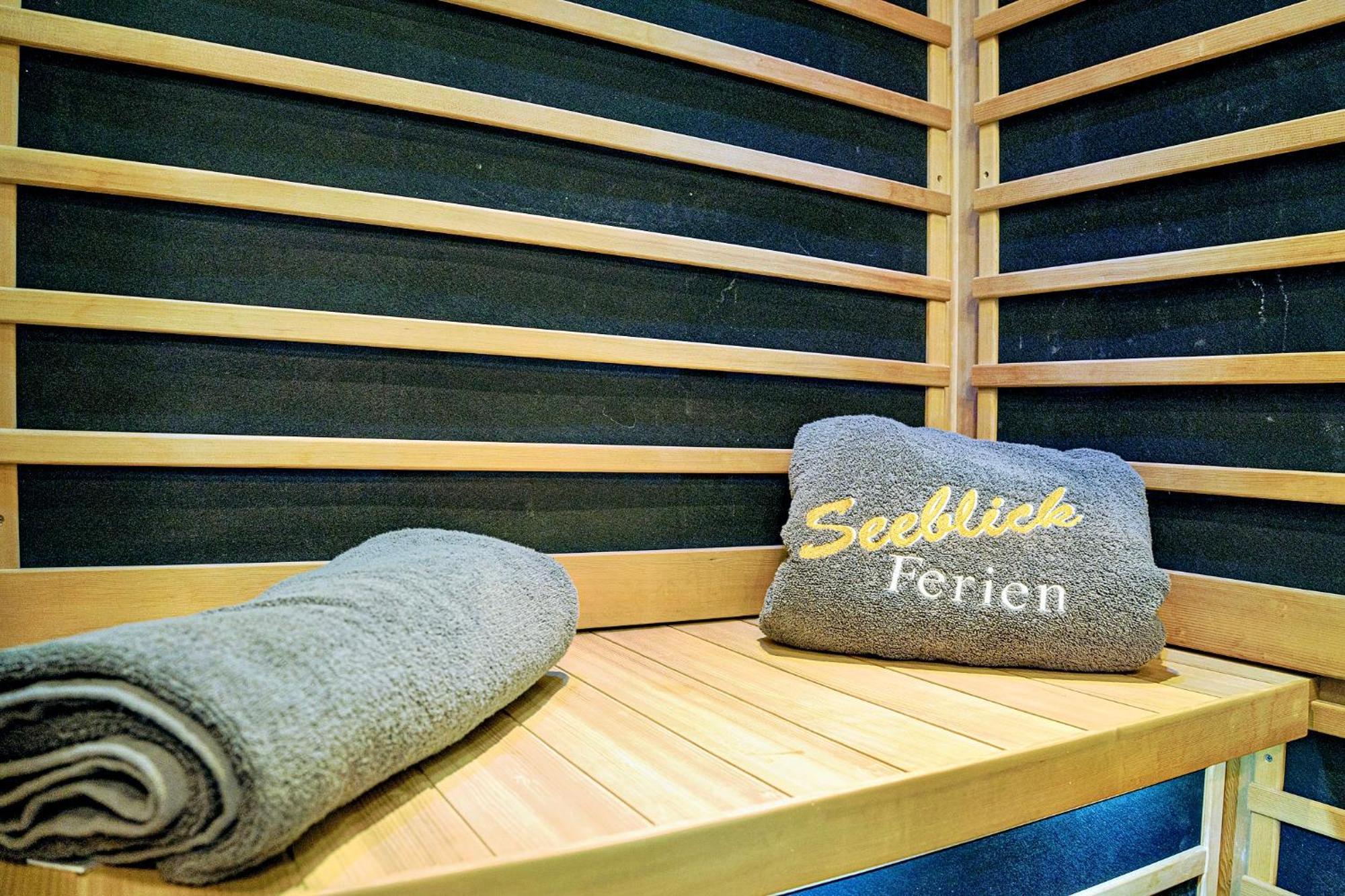 Ferienhaus Lieblingsplatz By Seeblick Ferien Oro, Direkte Wasserlage,Sauna,Kamin ออลเพนิทซ์ ภายนอก รูปภาพ